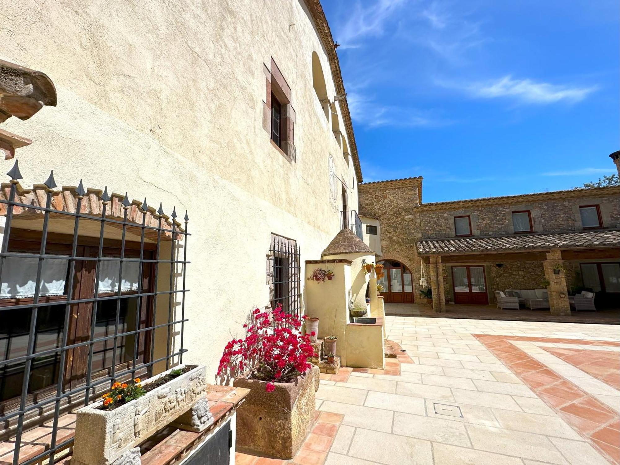 بيغيس Masia Can Viver - Olive Oil Tourism B&B المظهر الخارجي الصورة