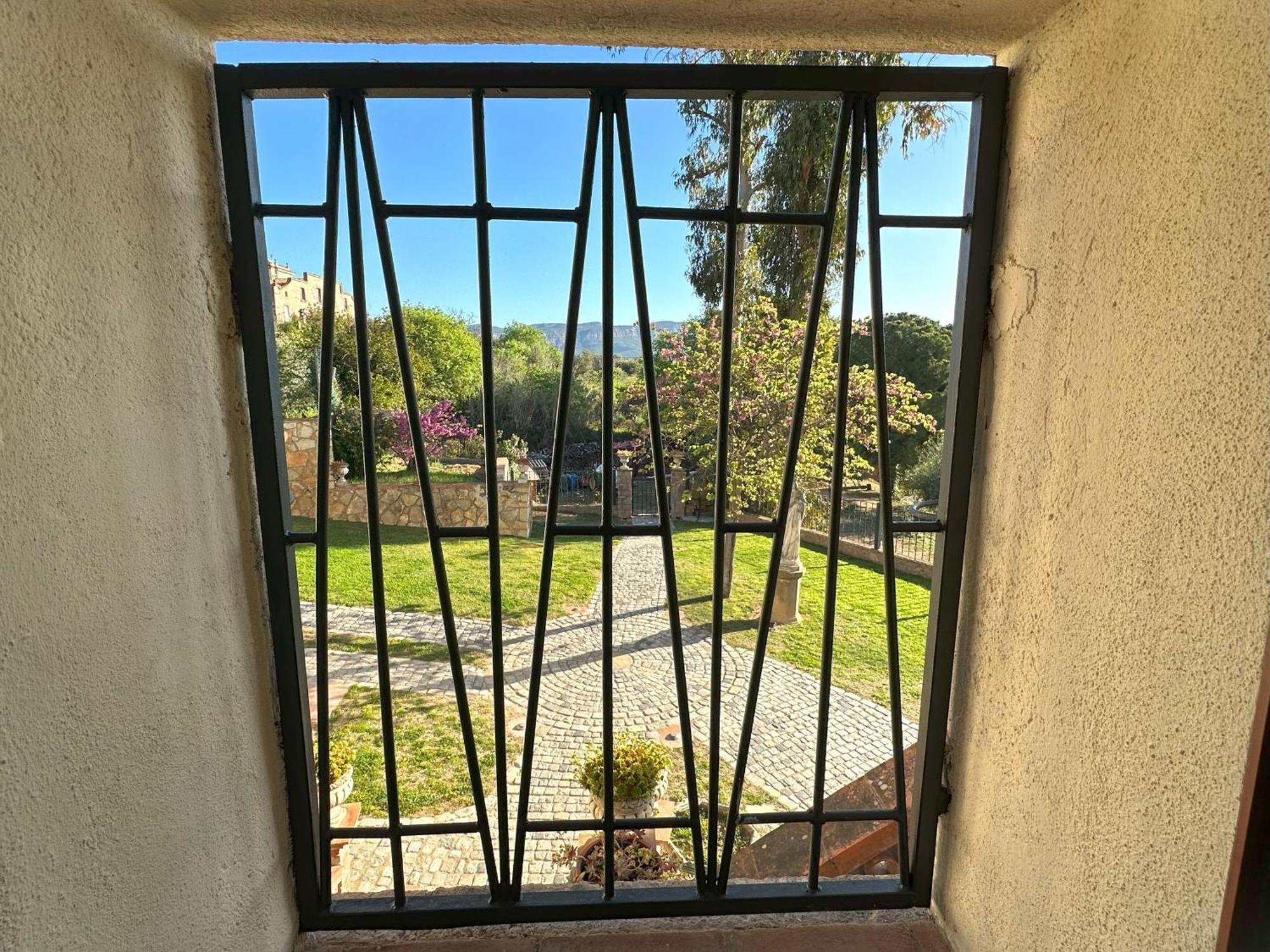 بيغيس Masia Can Viver - Olive Oil Tourism B&B الغرفة الصورة