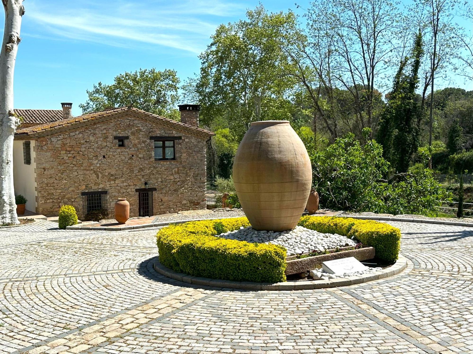 بيغيس Masia Can Viver - Olive Oil Tourism B&B المظهر الخارجي الصورة