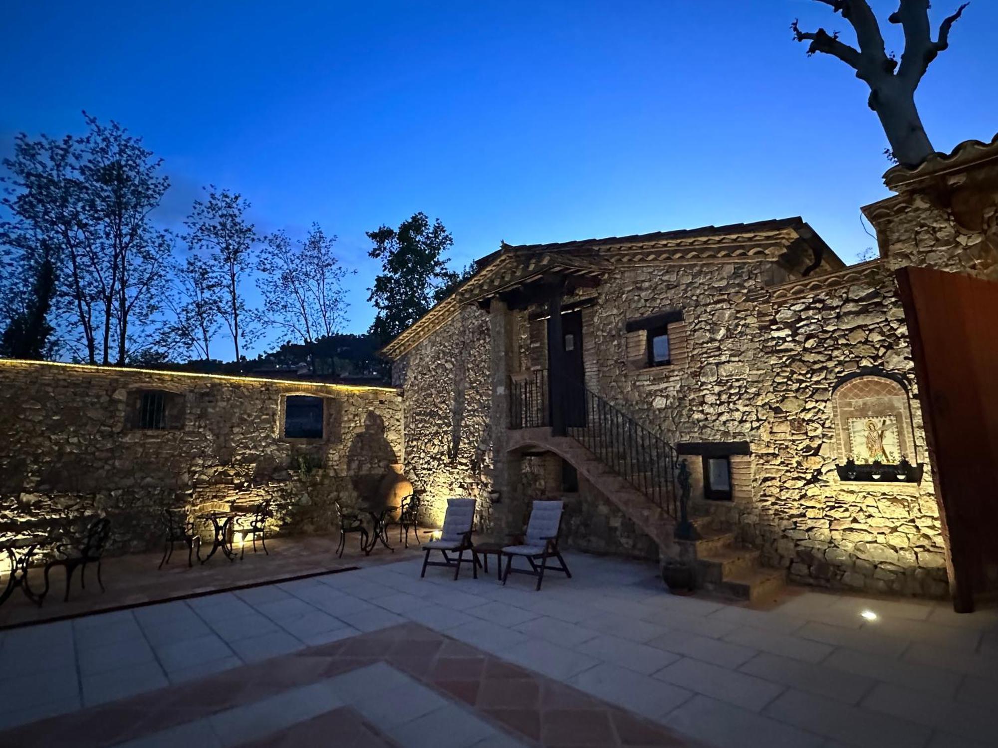 بيغيس Masia Can Viver - Olive Oil Tourism B&B المظهر الخارجي الصورة