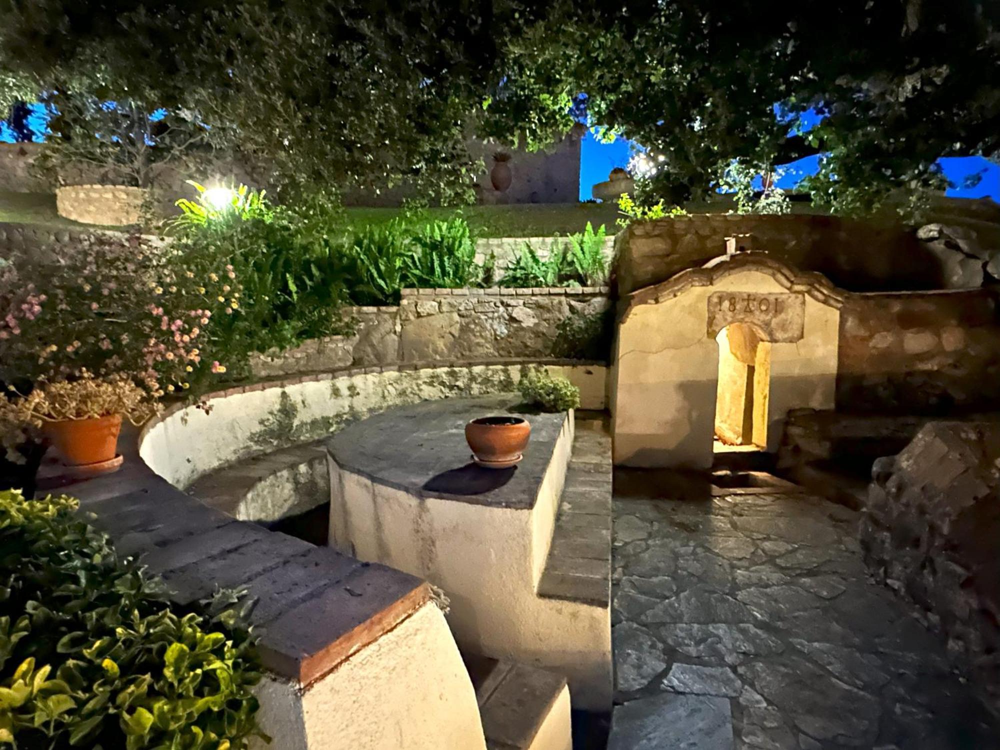 بيغيس Masia Can Viver - Olive Oil Tourism B&B المظهر الخارجي الصورة